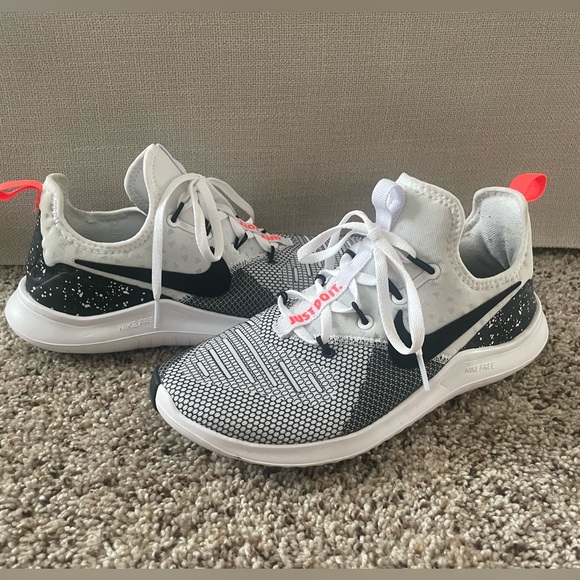 nike free tr8 womens red